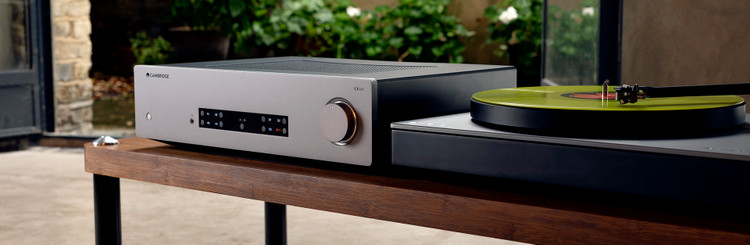 آمپلیفایر Cambridge audio CXA-81 کیفیت صدای بالا و طراحی ساده