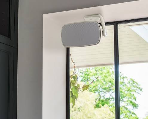 اسپیکر دیواری monitor audio CL2 Mبرای فضاهای داخلی و خارجی طراحی شده